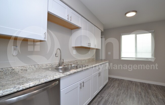 2202 W DEVONSHIRE AVE