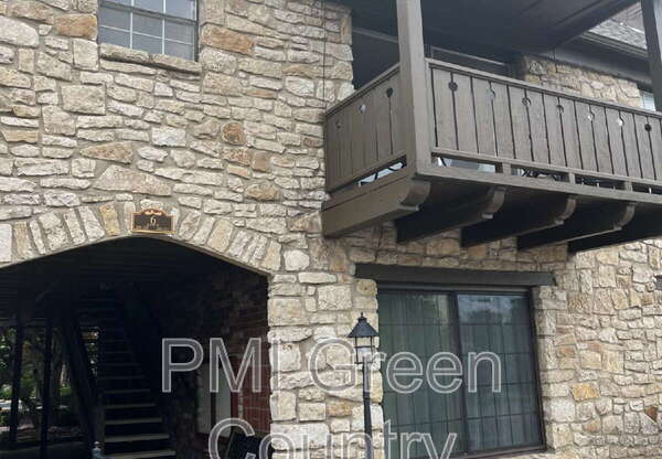 6 E 22nd Street