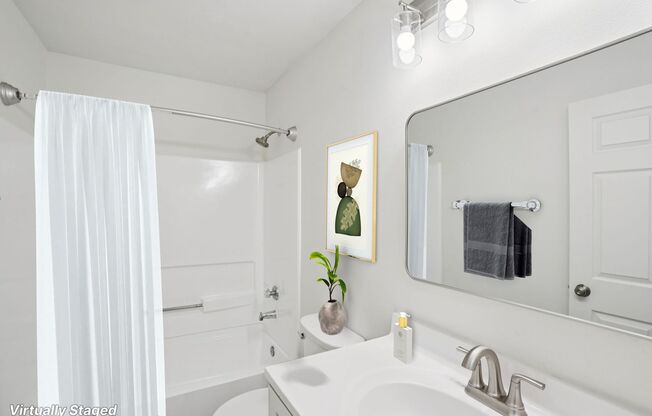 2 beds, 2 baths, 839 sqft, $1,745, Unit 25