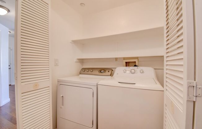 2 beds, 2 baths, $1,600, Unit 823