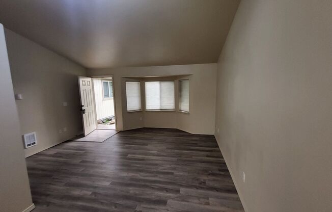 3 beds, 2 baths, $2,300