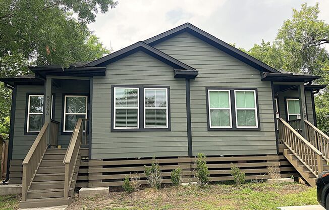 Like new and not far from downtown & med center