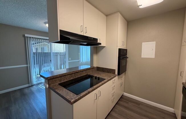 2 beds, 2 baths, 997 sqft, $2,600, Unit 090
