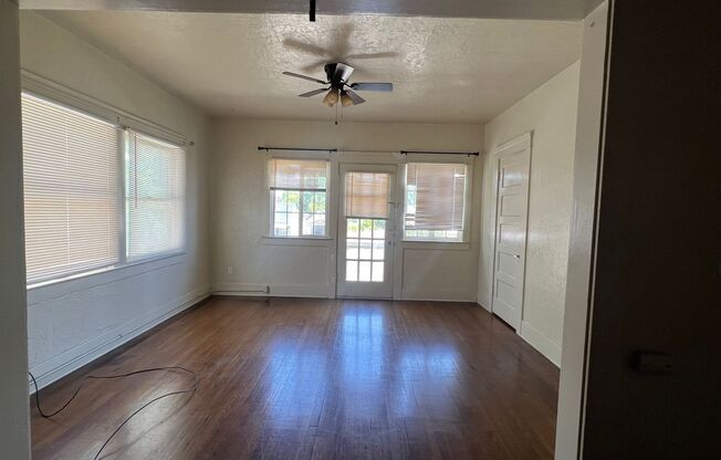 1515-1521 N. Vanness Ave