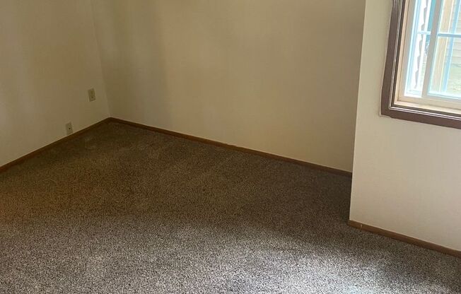 2 beds, 1 bath, 850 sqft, $1,144, Unit 7926 - 5