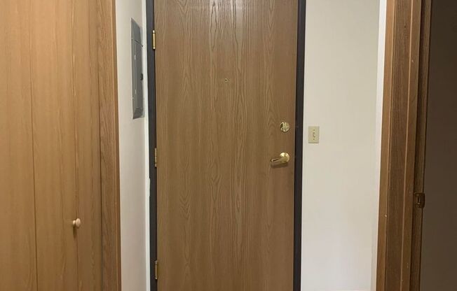 2 beds, 2 baths, $1,075, Unit 1736-203