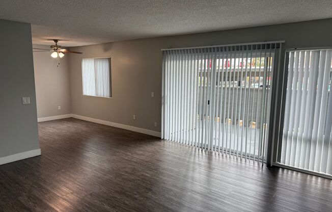 2 beds, 1.5 baths, 893 sqft, $2,395, Unit F11