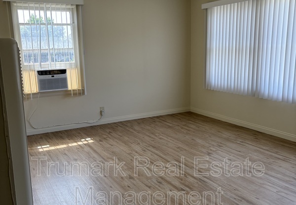 1480 E CHEVY CHASE DR