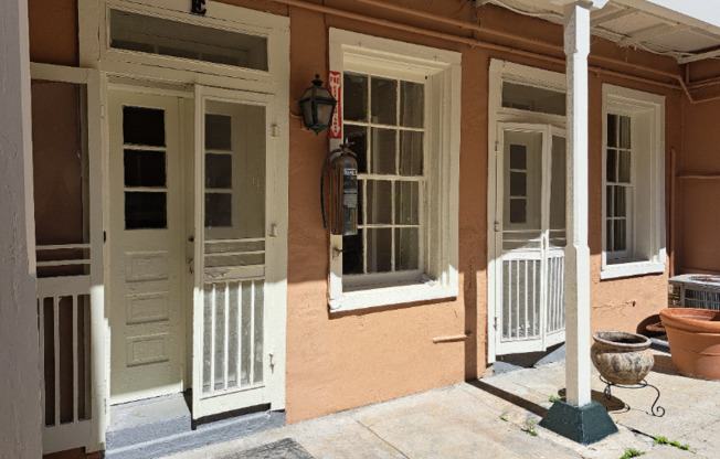 711 Royal Street C
