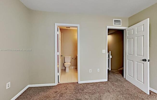 2518 SW 83 TERRACE