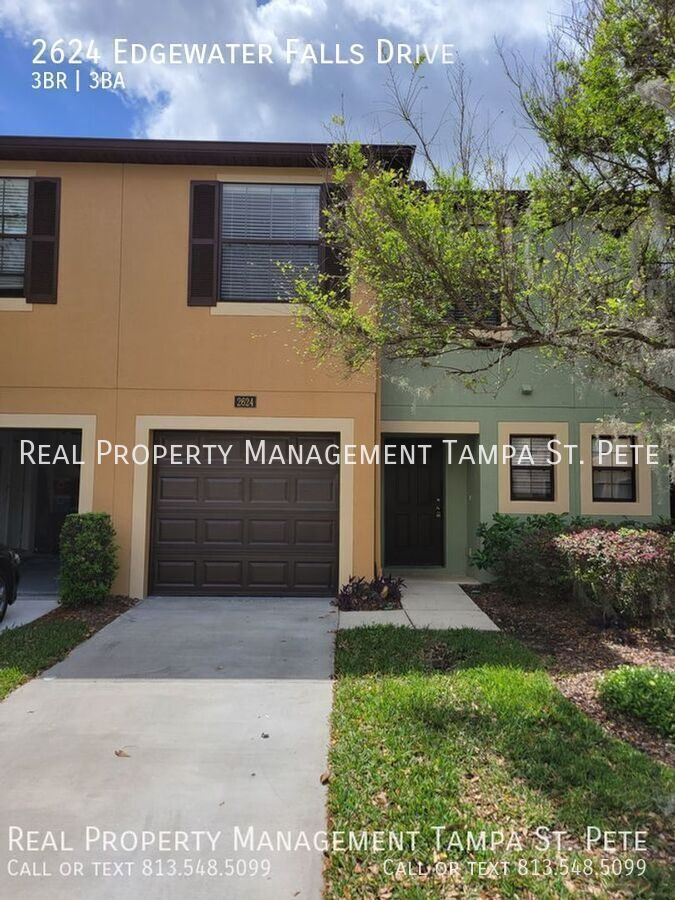 2624 EDGEWATER FLS DR