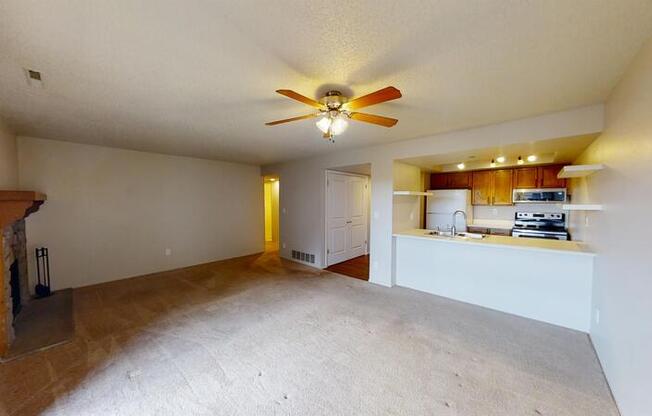 152 W ROCKRIMMON BLVD