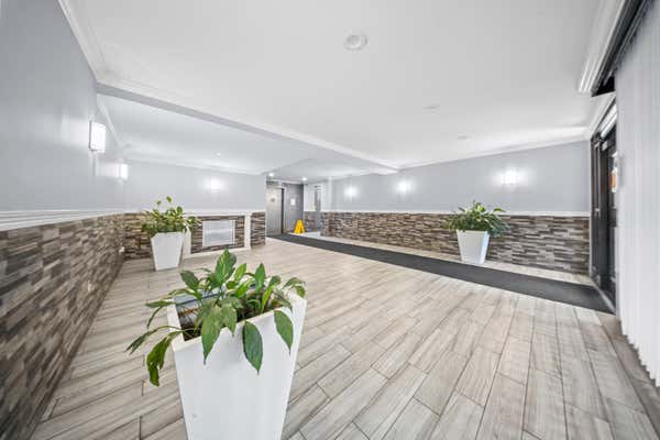 720 E 31 ST