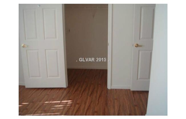 Nice 2-Bedroom Condo in a Guard-Gated Community in the Southwest Area