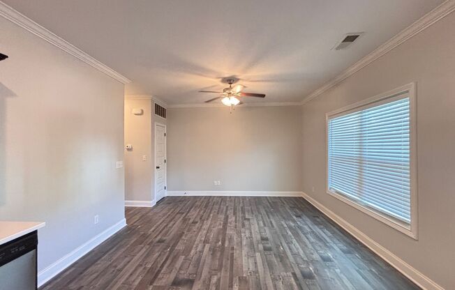 1 bed, 1 bath, 750 sqft, $995, Unit E104