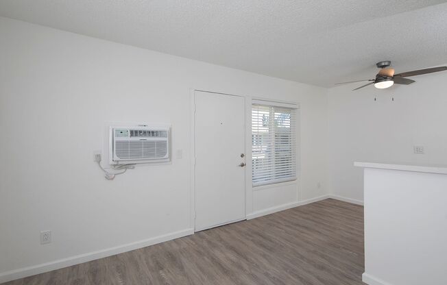 1 bed, 1 bath, $1,845, Unit 15