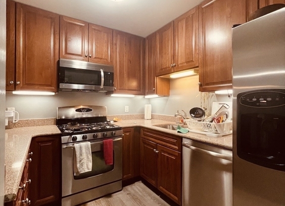 318 Rindge Ave, Cambridge MA 304