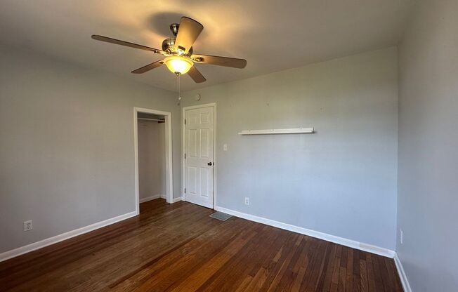 3 beds, 1 bath, $1,400