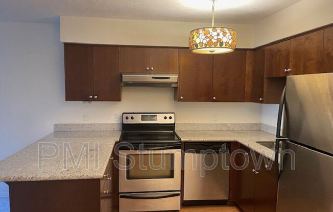 2028 NE CLACKAMAS ST