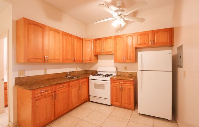 2 beds, 1 bath, 565 sqft, $1,700, Unit 110