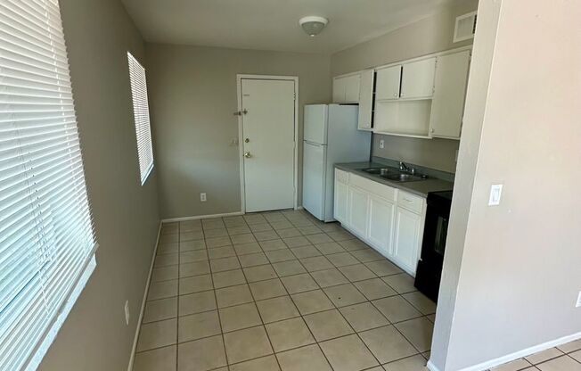 Rental in East Mesa - 2 Bedrooms and 1 Bathroom