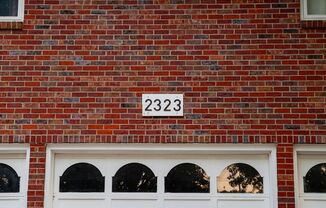 2 Bedroom and 1 Bathroom Apartment Available For Rent!