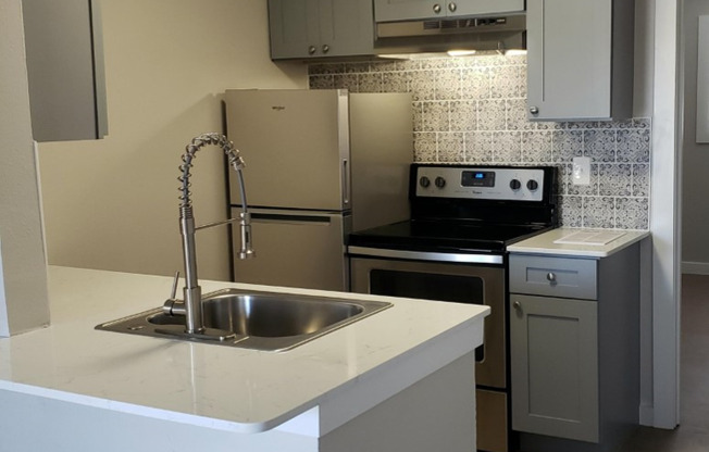 1 bed, 1 bath, 510 sqft, $1,100, Unit 49