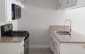 Studio, 1 bath, $1,595, Unit 4