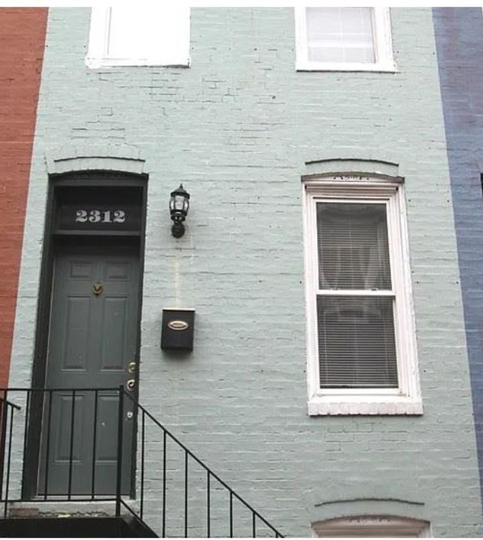 COMING SOON! Quiet block, cozy home - community garden, Calvert Street Park!