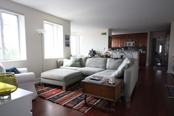 2 beds, 2 baths, 1,561 sqft, $6,250, Unit C1007