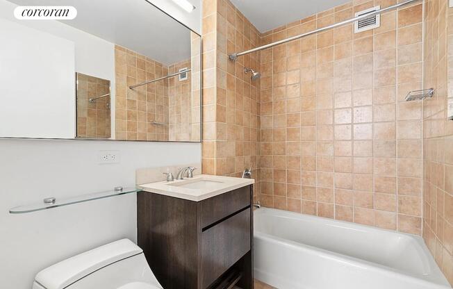 2 beds, 2.5 baths, 1,289 sqft, $9,700, Unit 11B