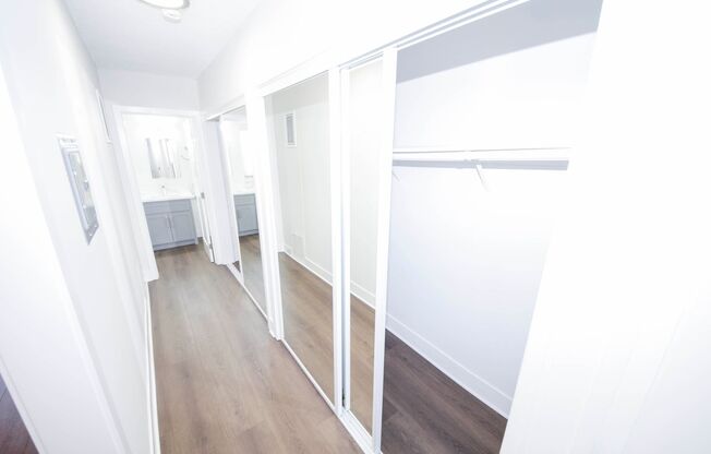 1 bed, 1 bath, $2,395, Unit 24