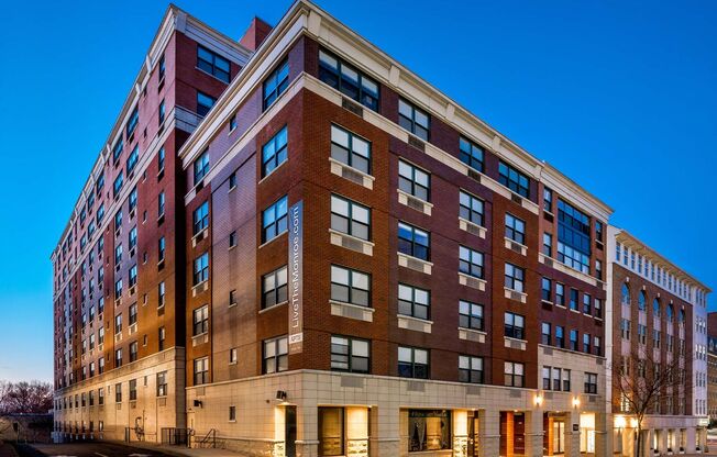 1 bed, 1 bath, 646 sqft, $2,650, Unit 212