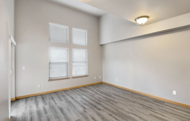 3 beds, 2 baths, 1,021 sqft, $2,295, Unit 541-104