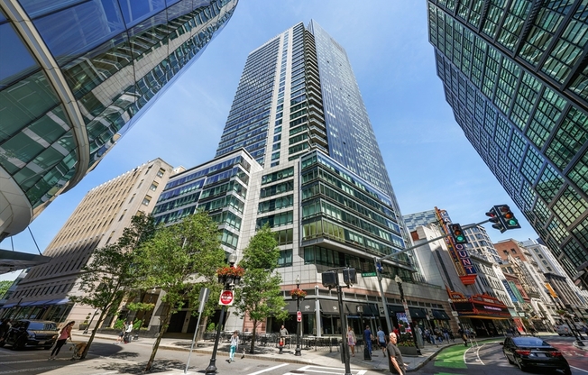1 bed, 1.5 baths, 754 sqft, $4,700, Unit 11C