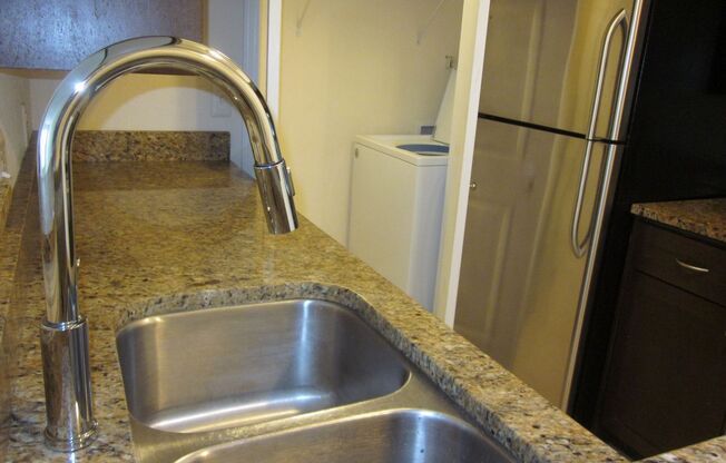 2 beds, 2 baths, $1,650, Unit # 514