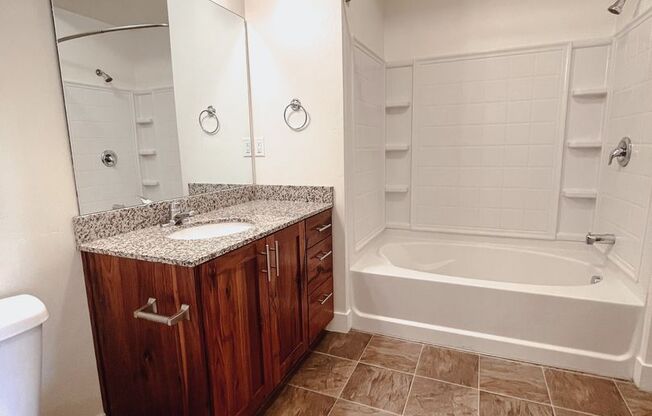 1 bed, 1 bath, 705 sqft, $1,250, Unit 544