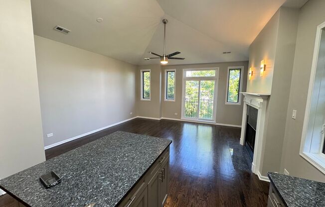 6332 S. INGLESIDE