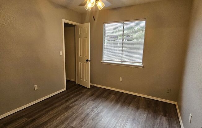 3 beds, 2 baths, 1,200 sqft, $1,450, Unit 518