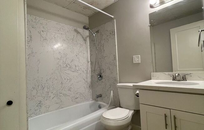 1 bed, 1 bath, 450 sqft, $1,395, Unit 219