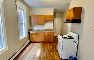 147 Wilkinson Ave 3G