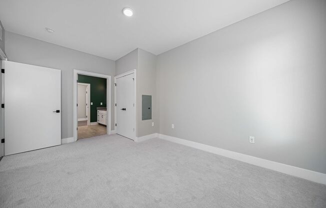 2 beds, 1 bath, 887 sqft, $1,575, Unit 225