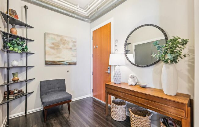 2 beds, 2 baths, $4,000, Unit # 1017