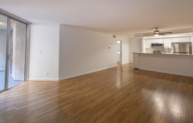 1 bed, 1 bath, 800 sqft, $2,599, Unit 216