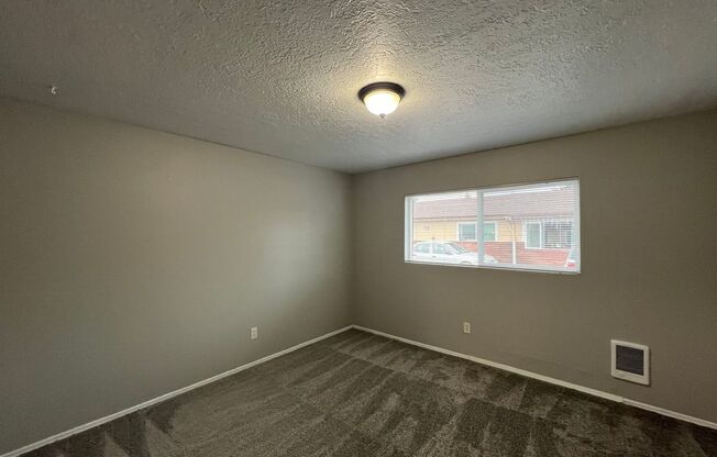 3 beds, 1 bath, 1,000 sqft, $1,750, Unit 7324