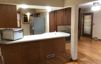 2 beds, 1 bath, $1,345