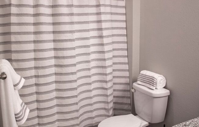 2 beds, 2 baths, $1,950