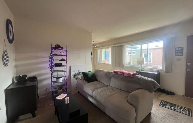 Thomas Ave, 925
