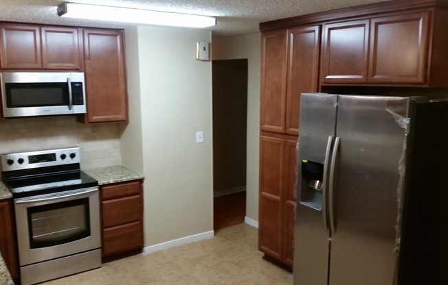 Large 5 Bedroom Nall Hills Home
