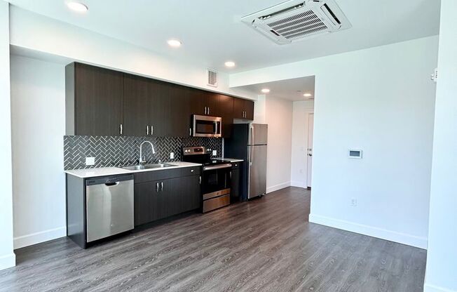 1 bed, 1 bath, 474 sqft, $2,450, Unit 410 5th #609